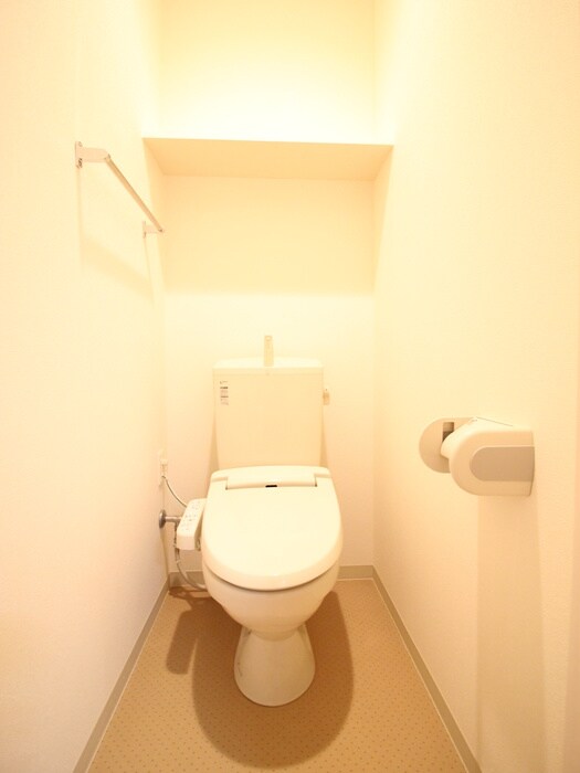 物件内観写真14　(トイレ)