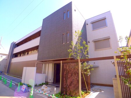 シェーヌ　グロワール外観写真