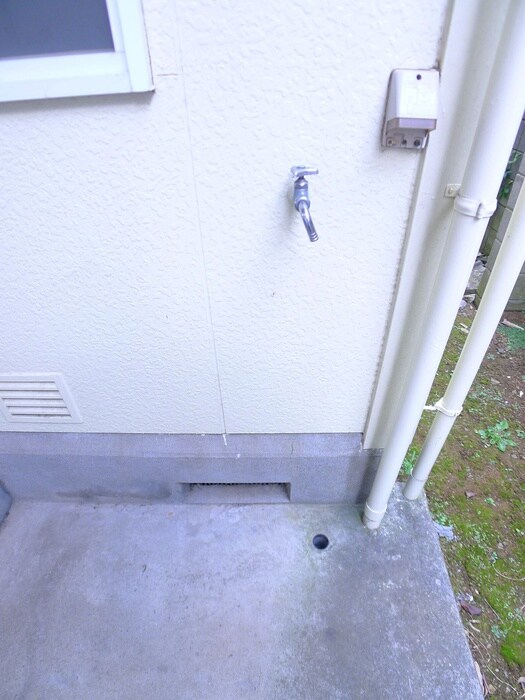 物件内観写真16　(洗濯機置場)