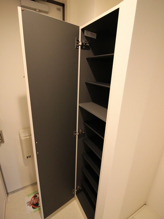 物件内観写真8　(靴箱)