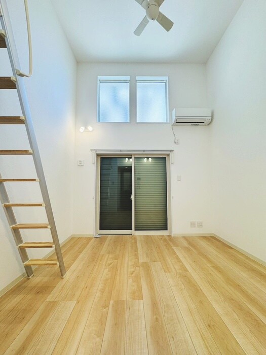 物件内観写真9　(居室)