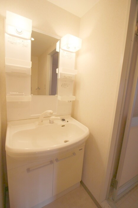 物件内観写真7　(洗面)