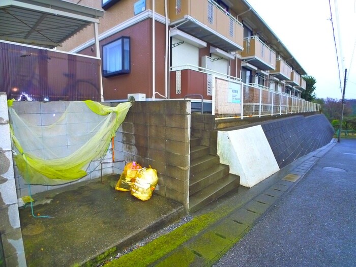 物件外観写真4　(建物設備)