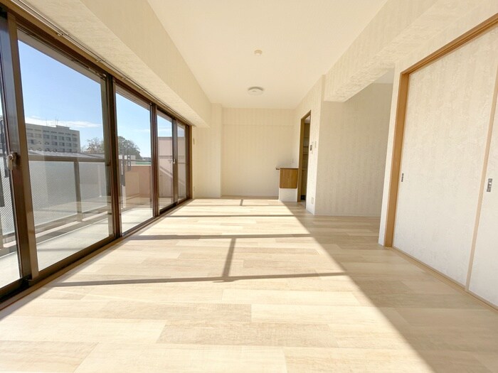 物件内観写真10　(居室)