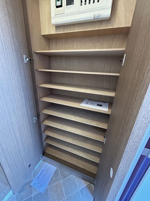 物件内観写真18　(靴箱)