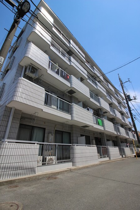 こがねマンション外観写真
