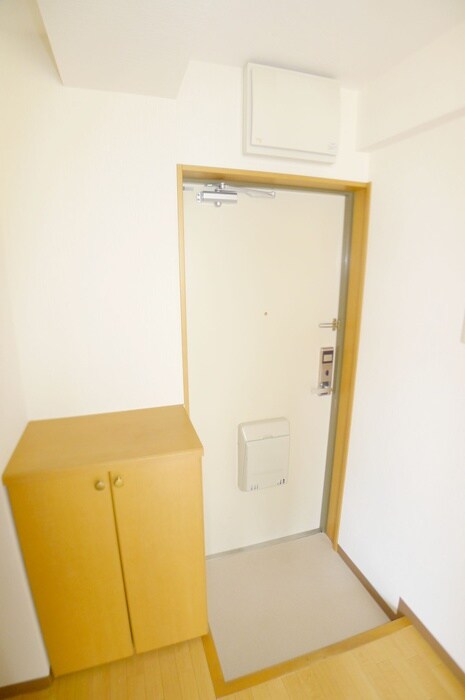 物件内観写真19　(玄関)