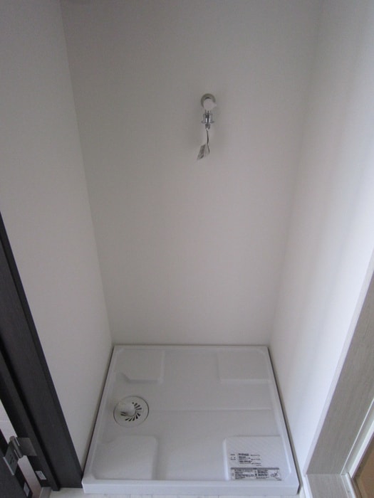 物件内観写真13　(洗濯機置場)