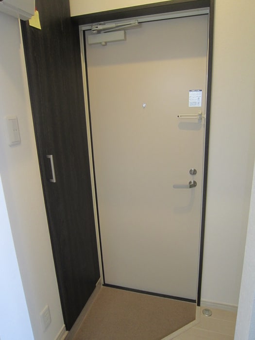物件内観写真15　(玄関)