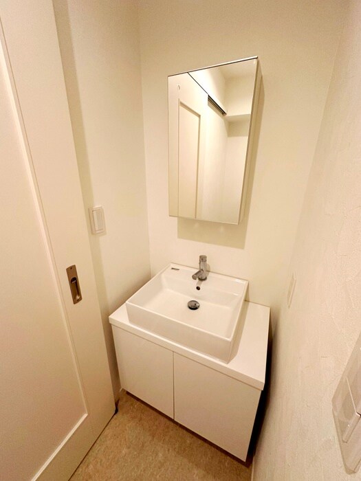 物件内観写真13　(洗面)