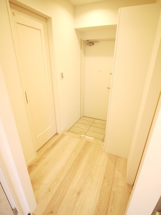物件内観写真15　(廊下)