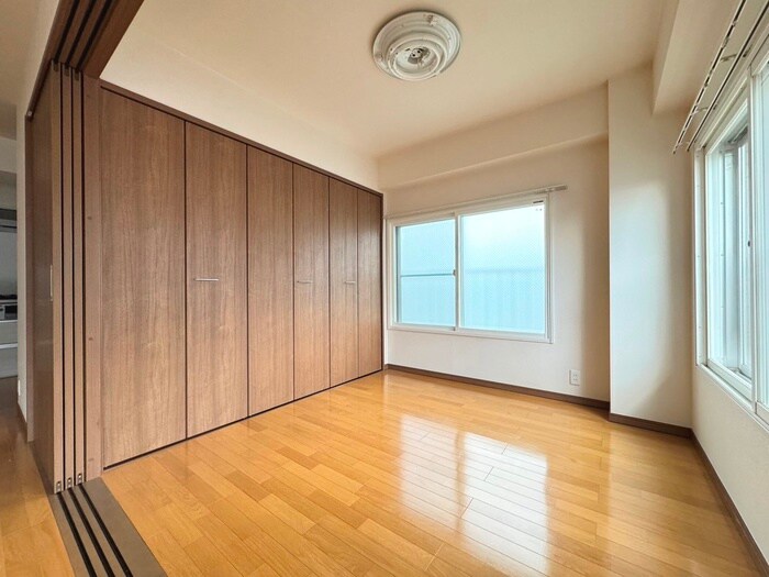 物件内観写真9　(居室)