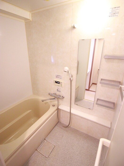 物件内観写真12　(バス／シャワールーム等)