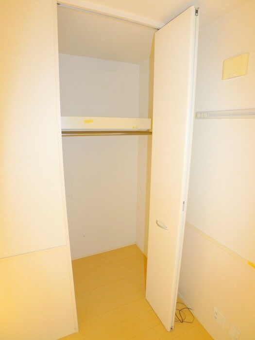 物件内観写真12　(収納)