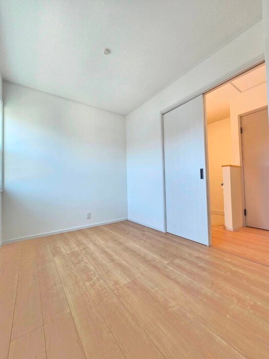 物件内観写真11　(居室)