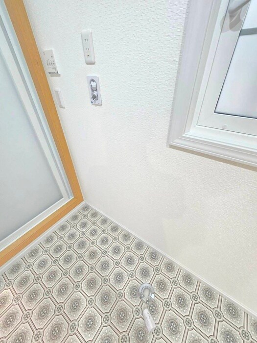 物件内観写真16　(洗濯機置場)