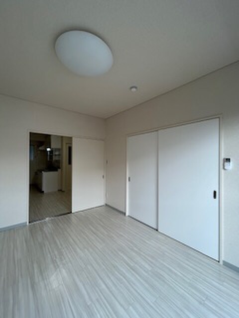 物件内観写真11　(居室)