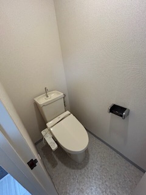 物件内観写真15　(トイレ)