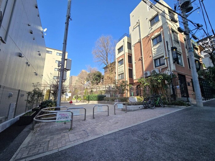 物件外観写真5　(周辺環境)