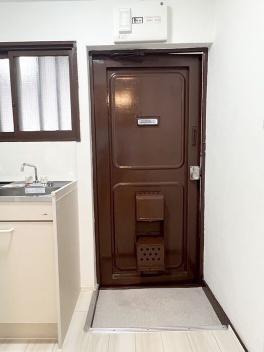 物件内観写真19　(玄関)