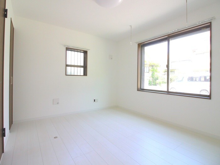 物件内観写真5　(居室)