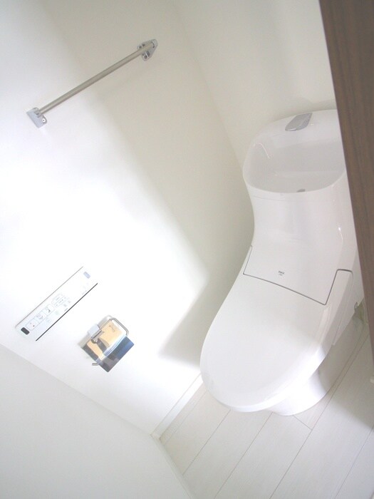 物件内観写真9　(トイレ)