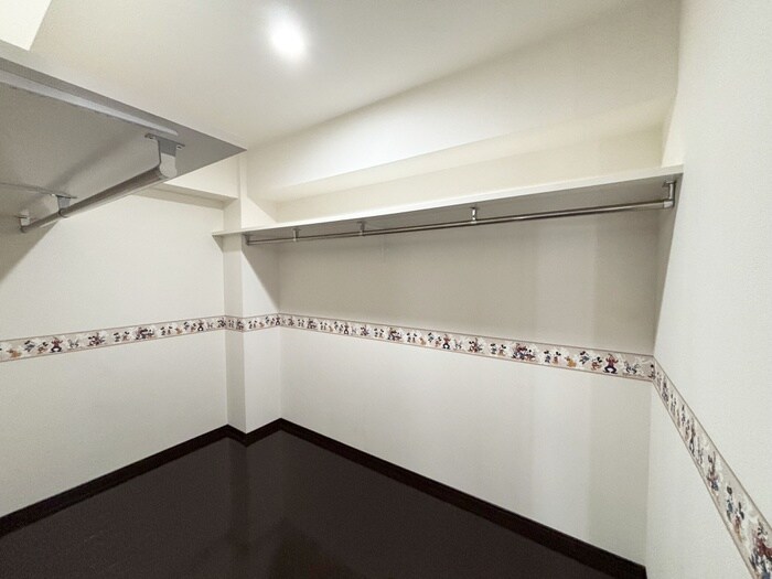 物件内観写真16　(収納)