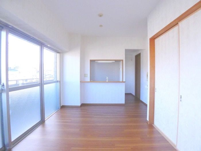 INSURANCE BLDG.XVIIの居室