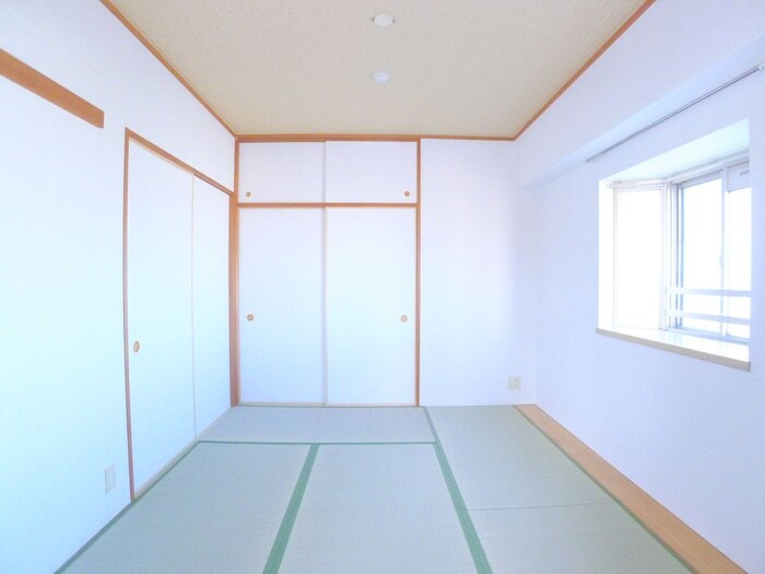 INSURANCE BLDG.XVIIの居室