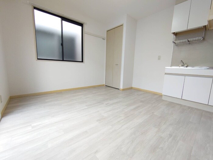 物件内観写真8　(居室)