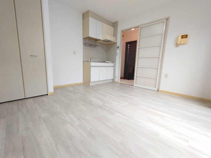 物件内観写真9　(居室)