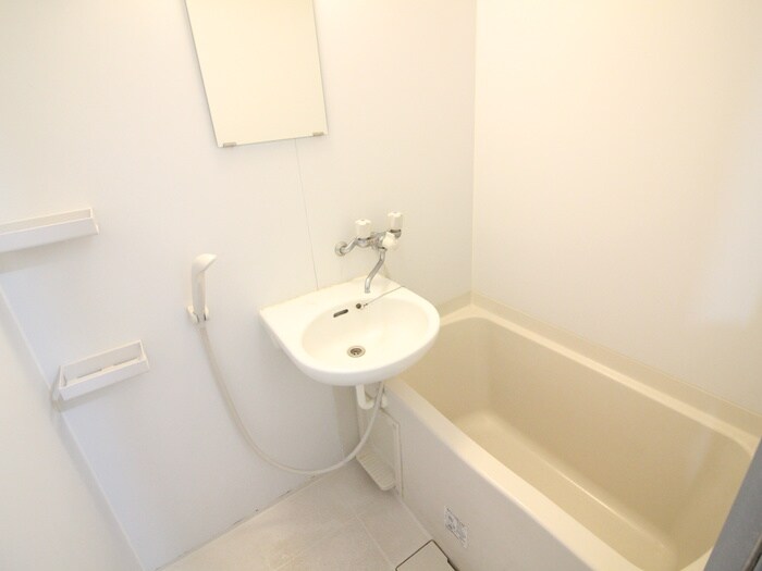 物件内観写真12　(バス／シャワールーム等)