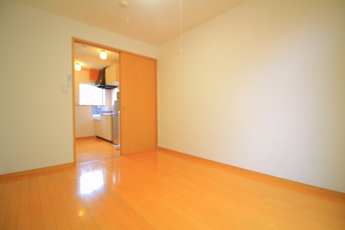 物件内観写真8　(居室)