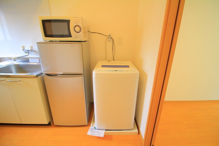 物件内観写真16　(洗濯機置場)