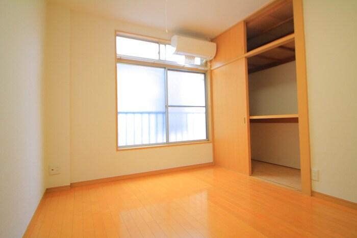 物件内観写真18　(居室)