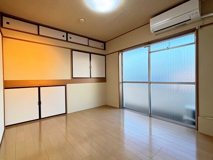 物件内観写真6　(居室)