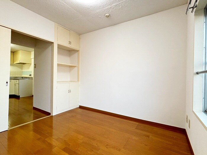 物件内観写真10　(居室)