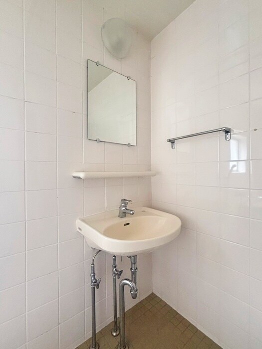 物件内観写真13　(洗面)