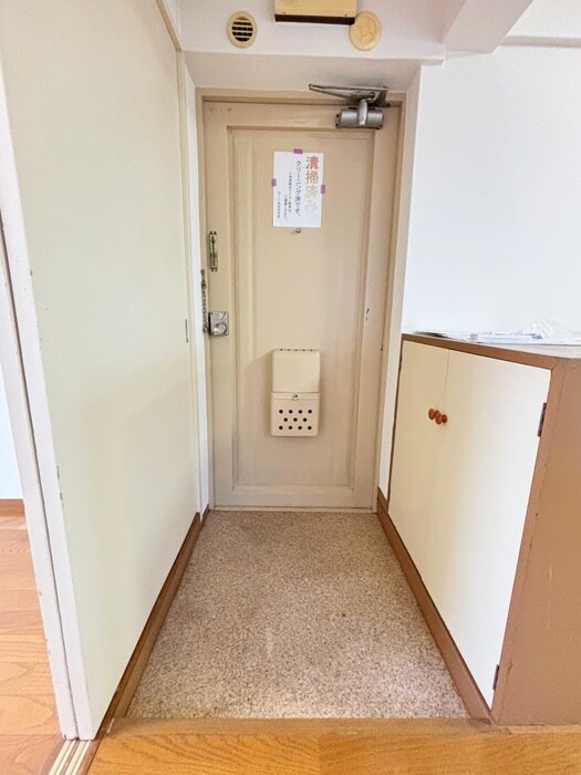 物件内観写真19　(玄関)