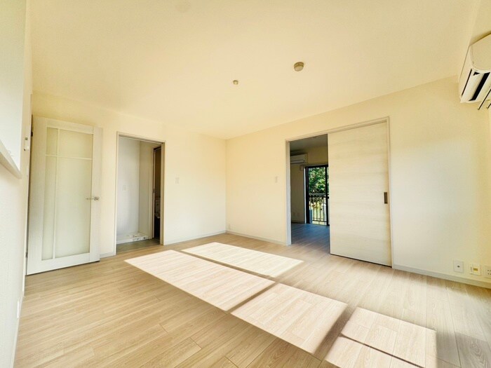 物件内観写真9　(居室)