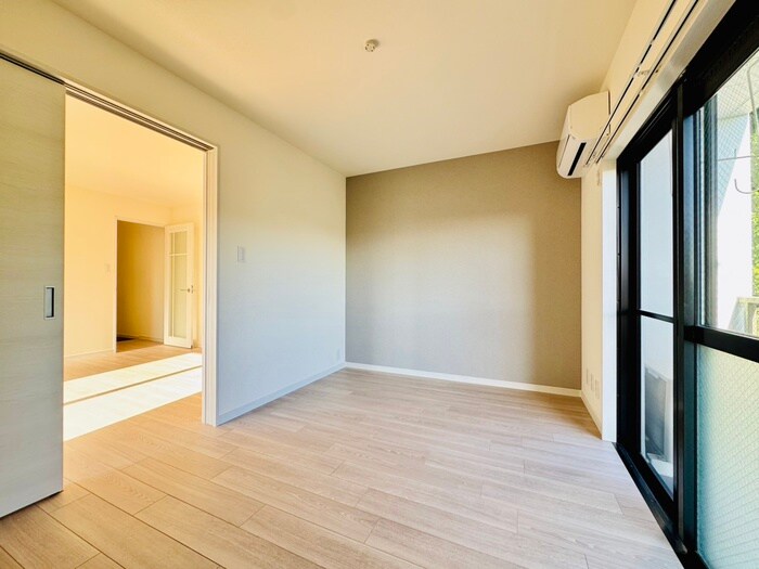 物件内観写真11　(居室)