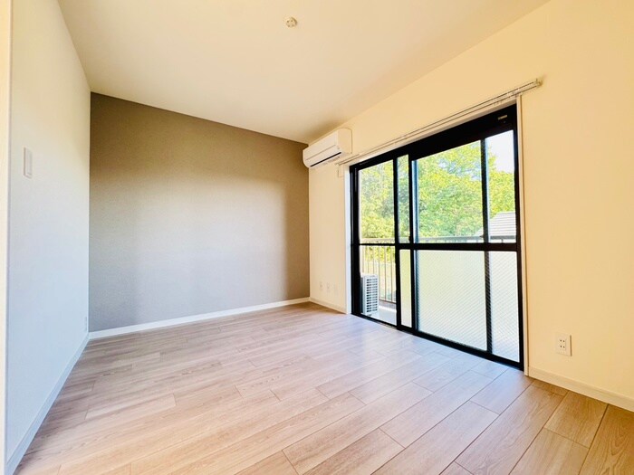 物件内観写真18　(居室)