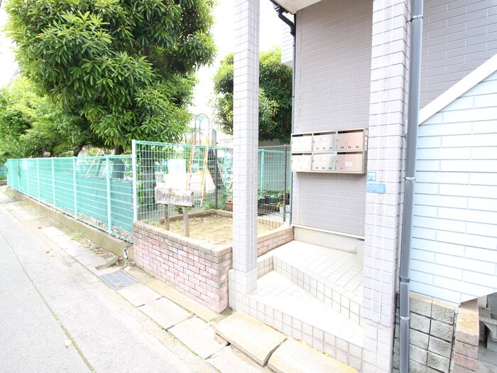 物件外観写真6　(外観写真)