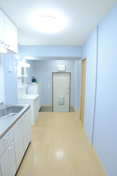 物件内観写真20　(廊下)