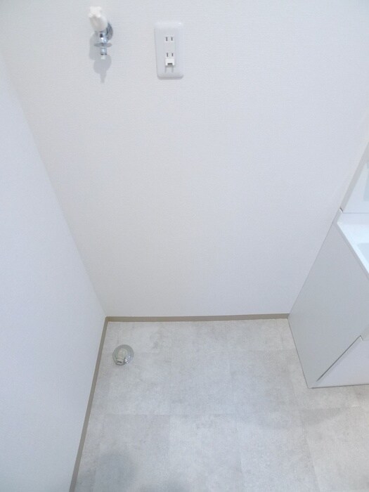 物件内観写真19　(洗濯機置場)