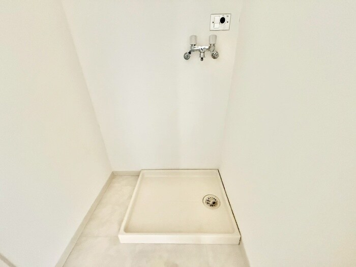 物件内観写真20　(洗濯機置場)