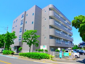 リ－ベン上尾外観写真