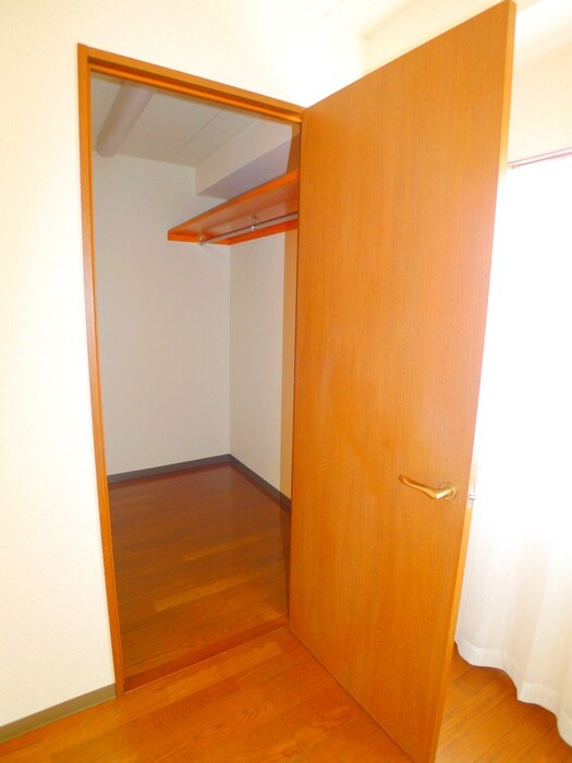 物件内観写真15　(収納)