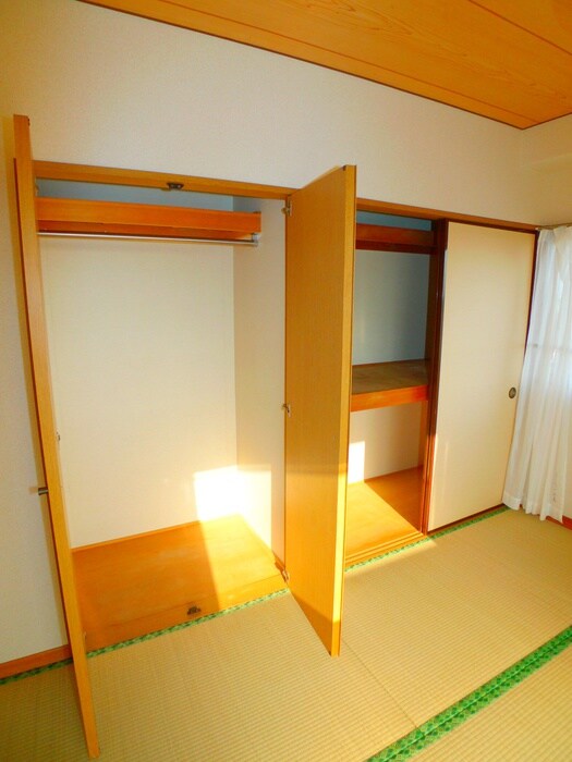 物件内観写真16　(収納)