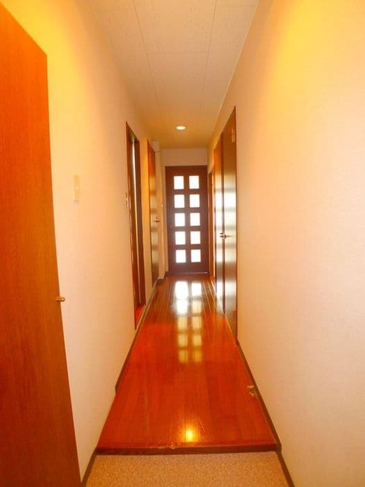 物件内観写真21　(玄関)